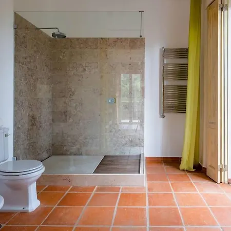 Luxurious Sprawling In Del Rey Amoreira