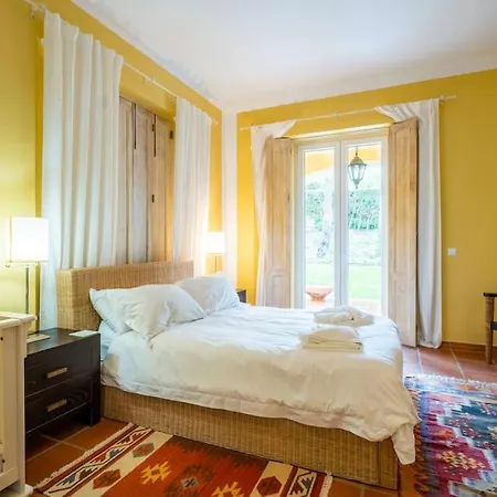 Luxurious Sprawling In Del Rey Amoreira